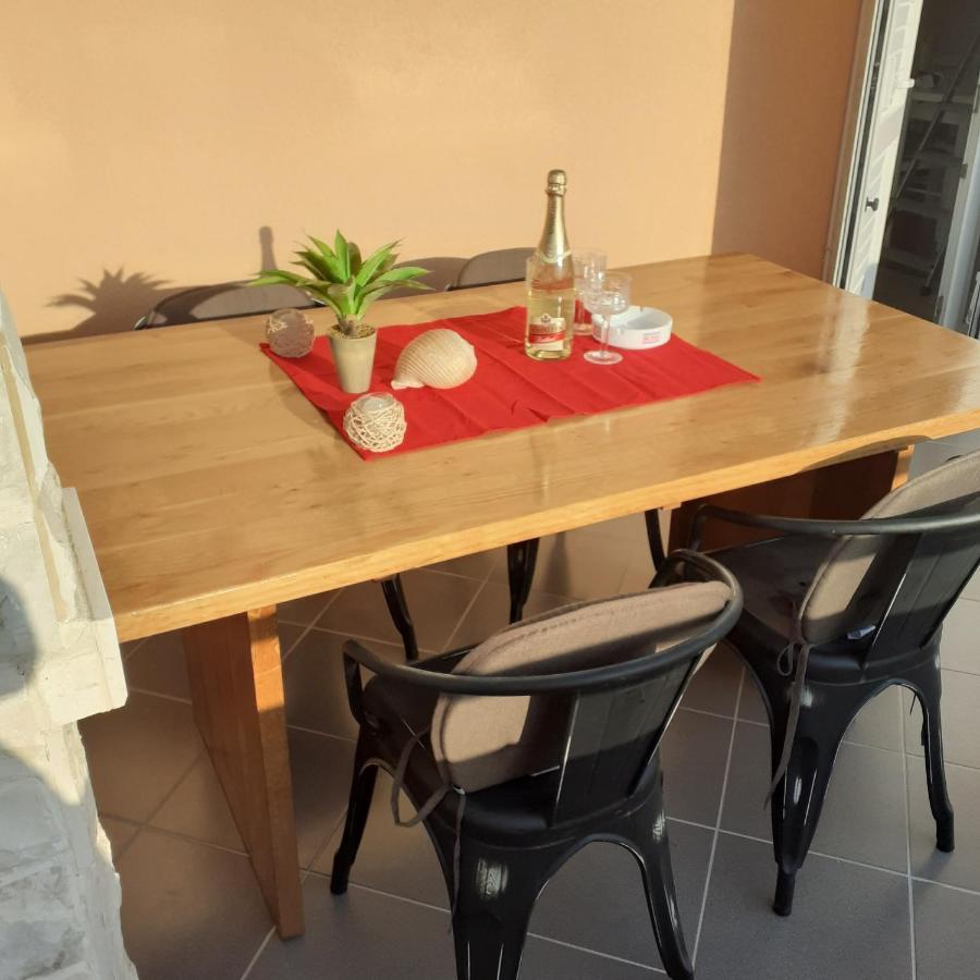 Villa Palfi 耶泽拉 外观 照片