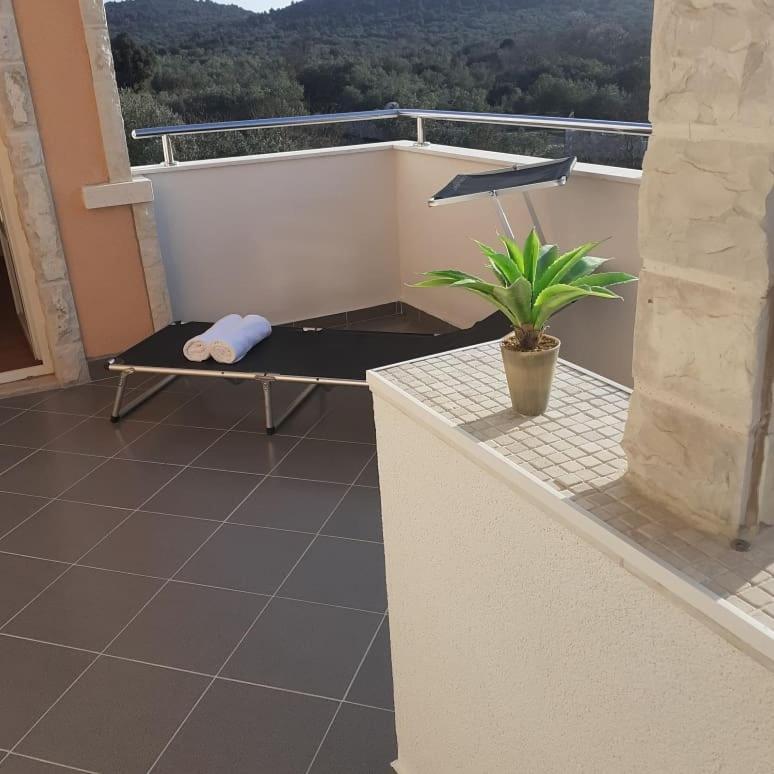 Villa Palfi 耶泽拉 外观 照片