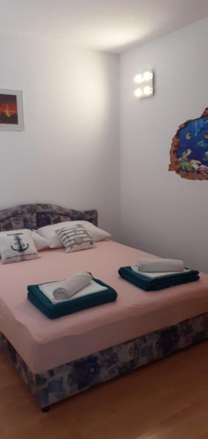 Villa Palfi 耶泽拉 外观 照片
