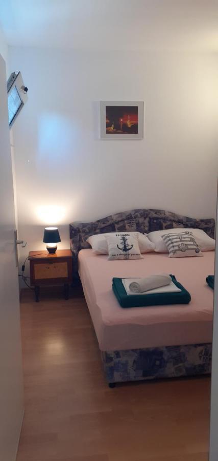 Villa Palfi 耶泽拉 外观 照片
